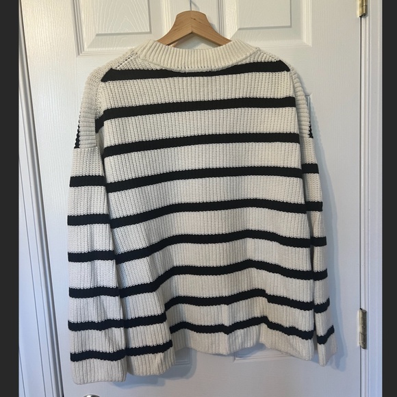 H&M Striped Sweater Size Small - Picture 4 of 4